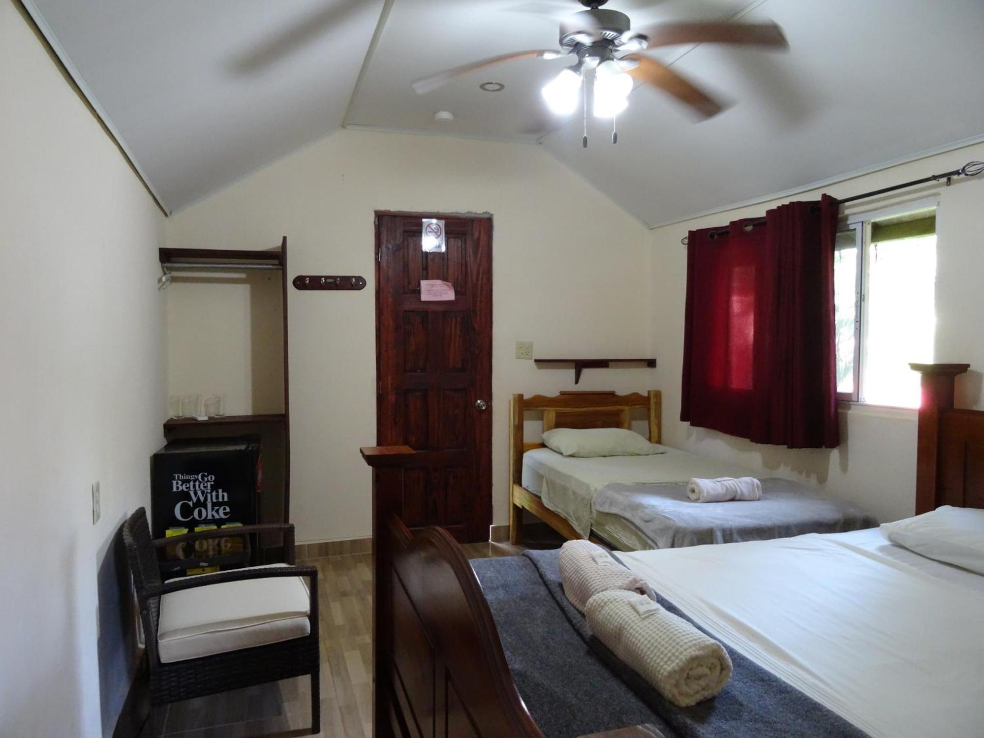 Pinos De Hostal