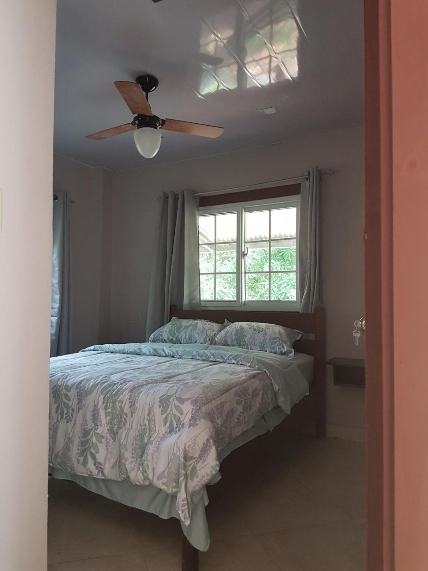 Pinos De Hostal Torio